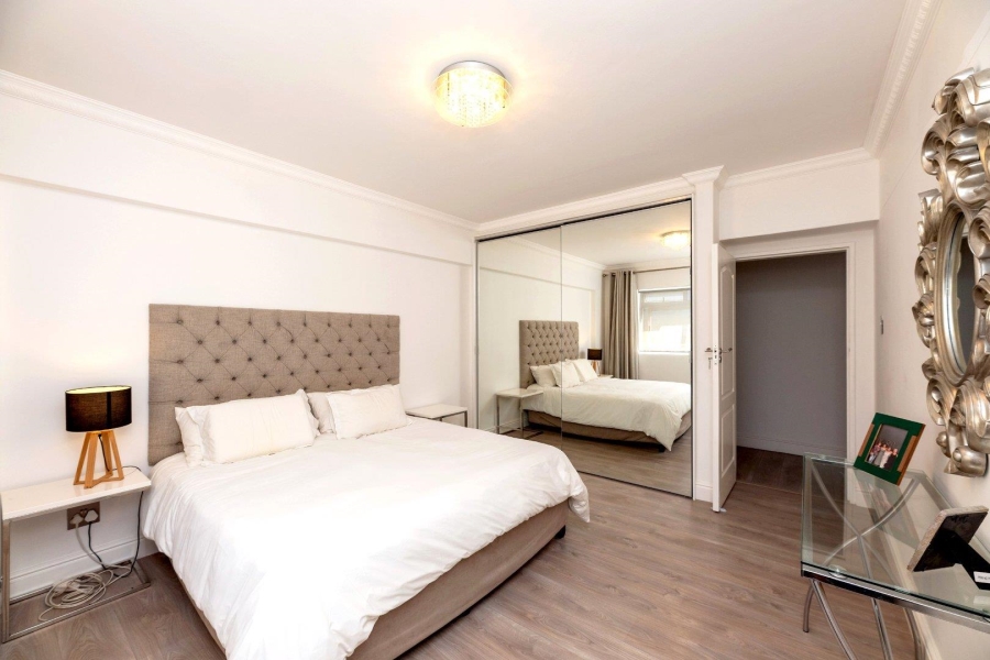 2 Bedroom Property for Sale in Sea Point Western Cape